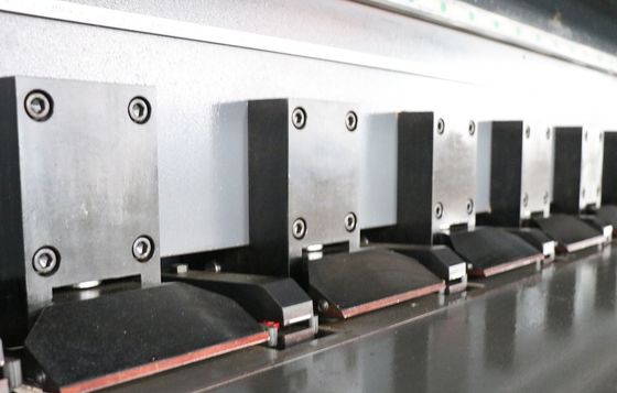 판금 CNC 절단 기계 1250x6000Mm, UV 수직 V 홈 파기 기계 0.4mm